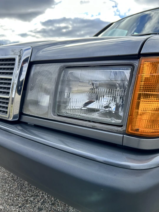 1992 Mercedes-Benz 190E - Image 28 of 31