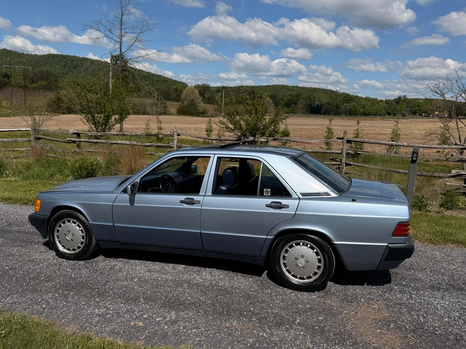 1992 Mercedes-Benz 190E - Image 9 of 31
