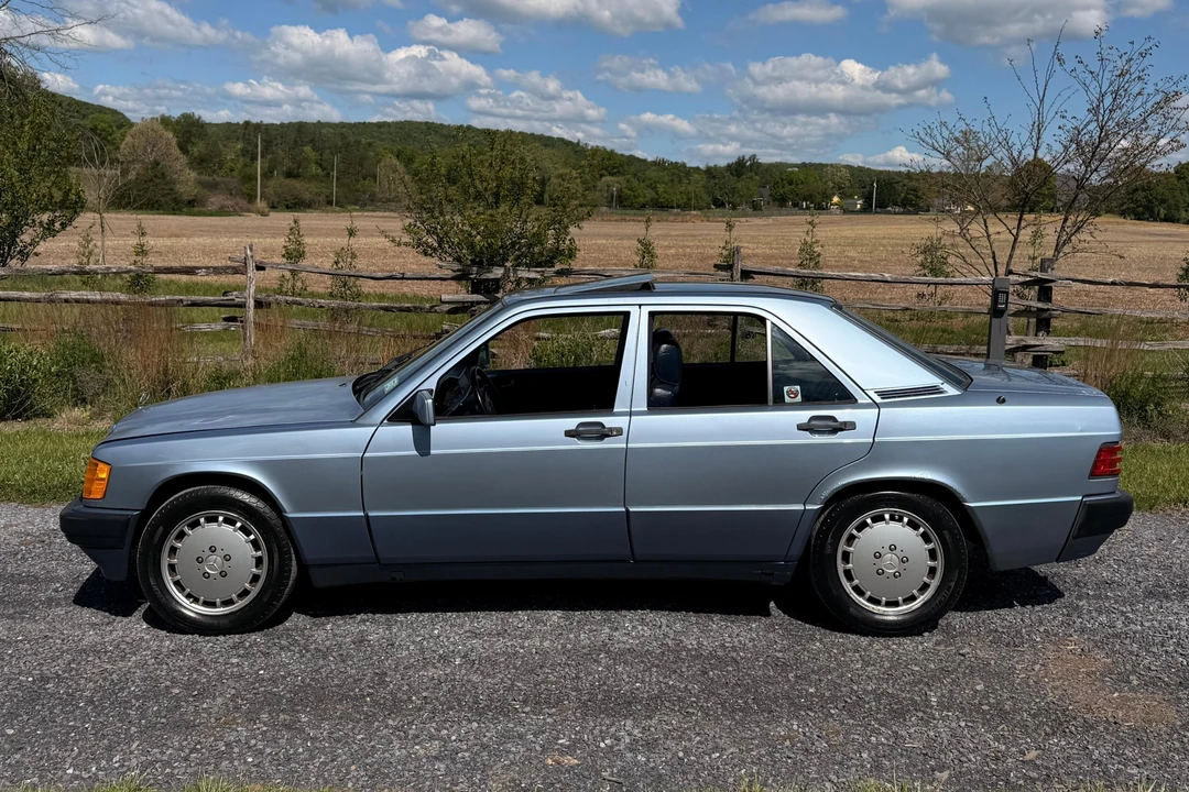 1992 Mercedes-Benz 190E - Image 3 of 31