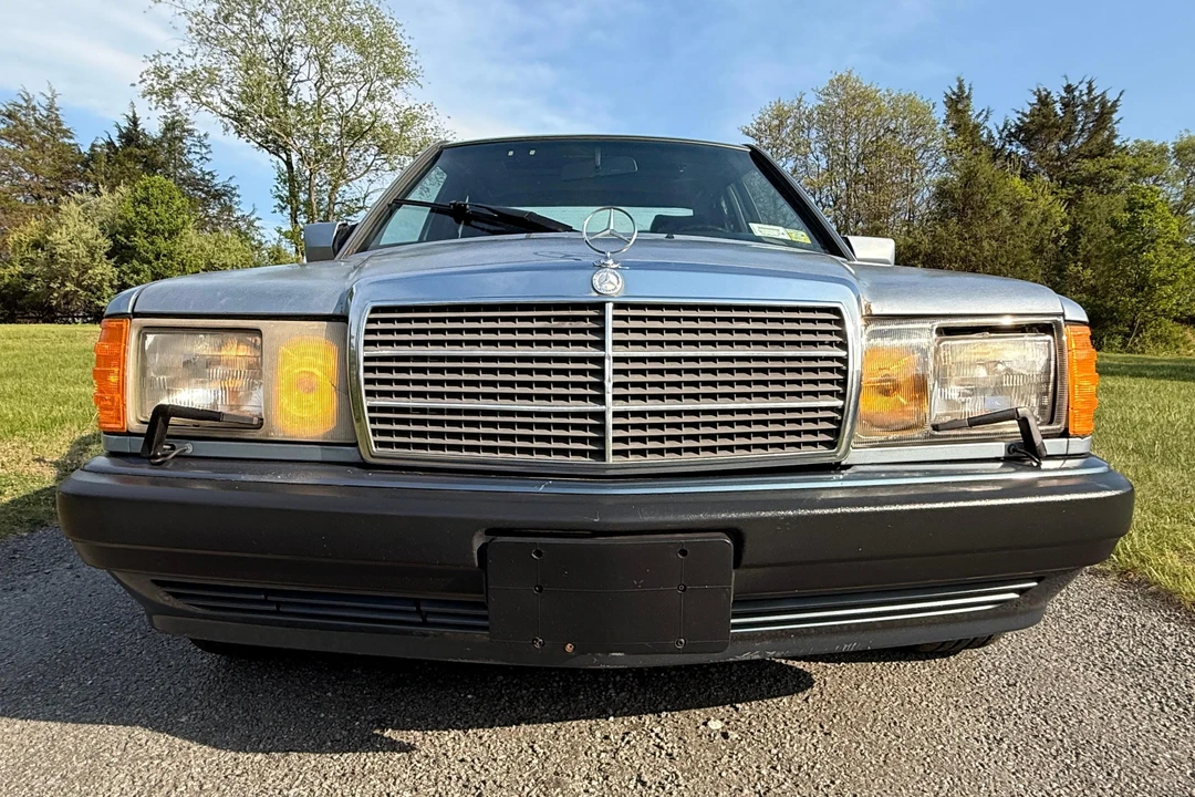1992 Mercedes-Benz 190E - Image 2 of 31