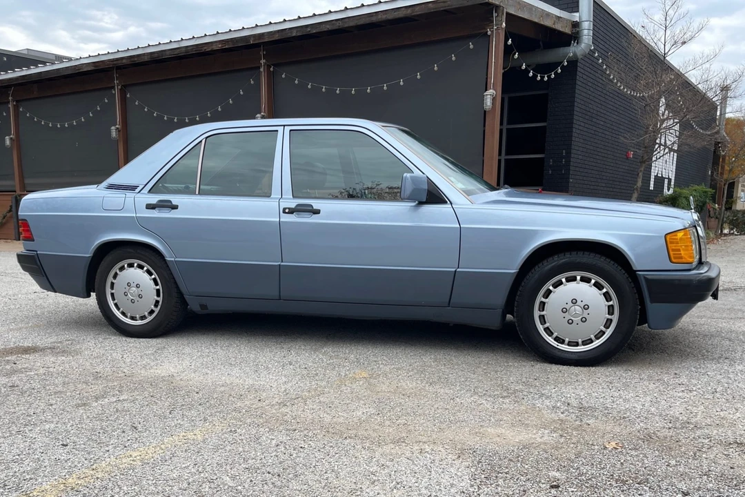 1992 Mercedes-Benz 190E - Image 4 of 31
