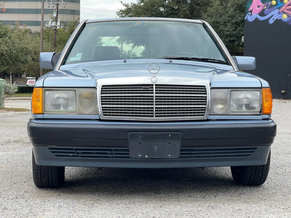 1992 Mercedes-Benz 190E - Image 3 of 31