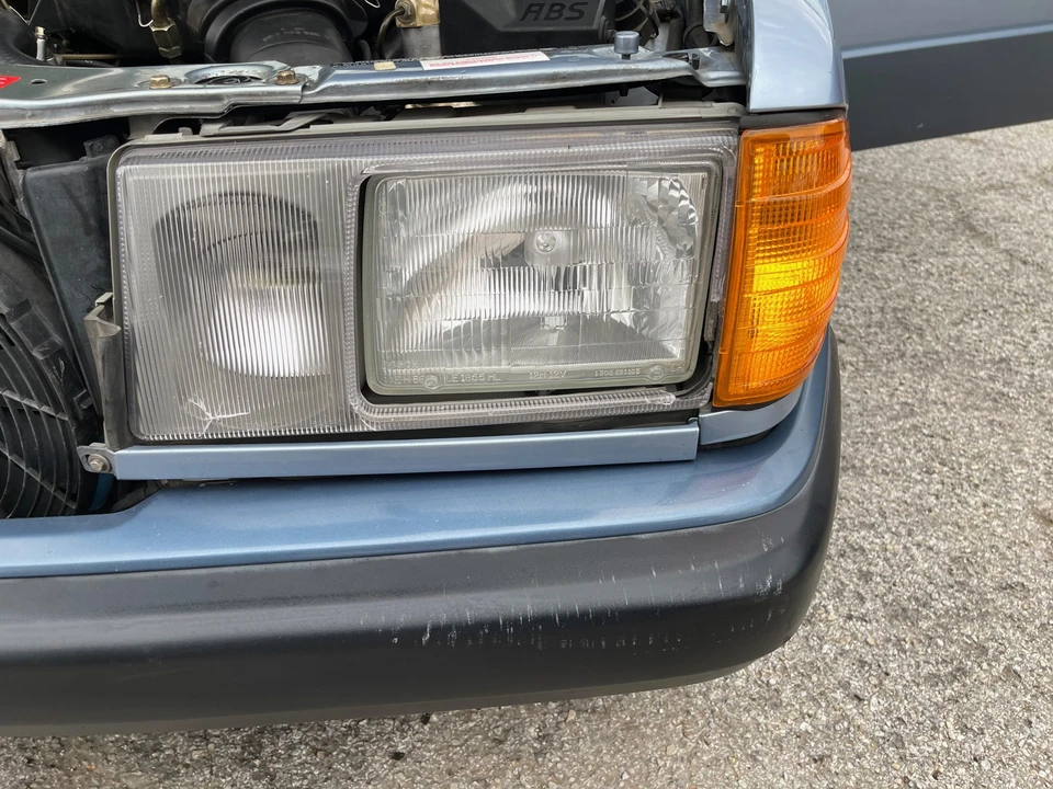 1992 Mercedes-Benz 190E - Image 19 of 31