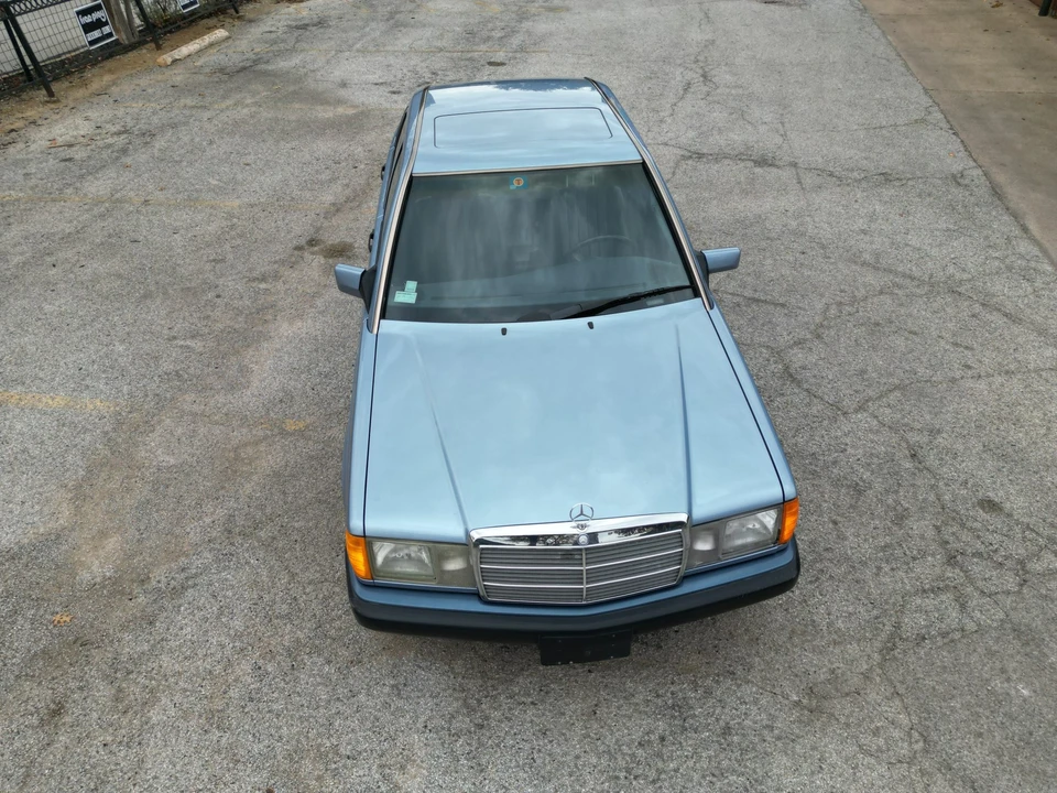 1992 Mercedes-Benz 190E - Image 13 of 31