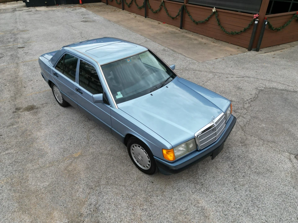 1992 Mercedes-Benz 190E - Image 11 of 31