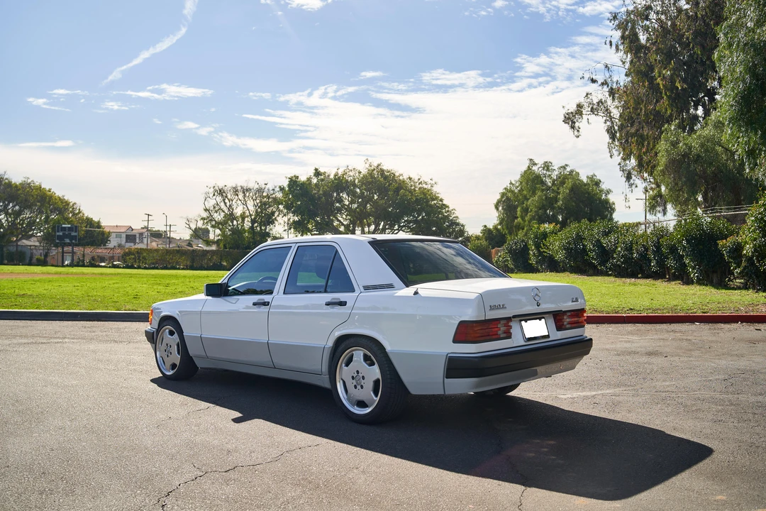1992 Mercedes-Benz 190E - Image 10 of 30
