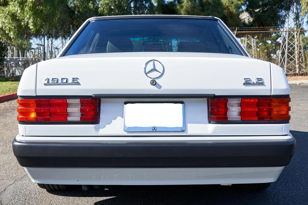 1992 Mercedes-Benz 190E - Image 5 of 30