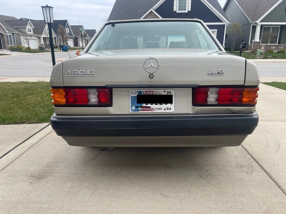 1992 Mercedes-Benz 190E - Image 5 of 31