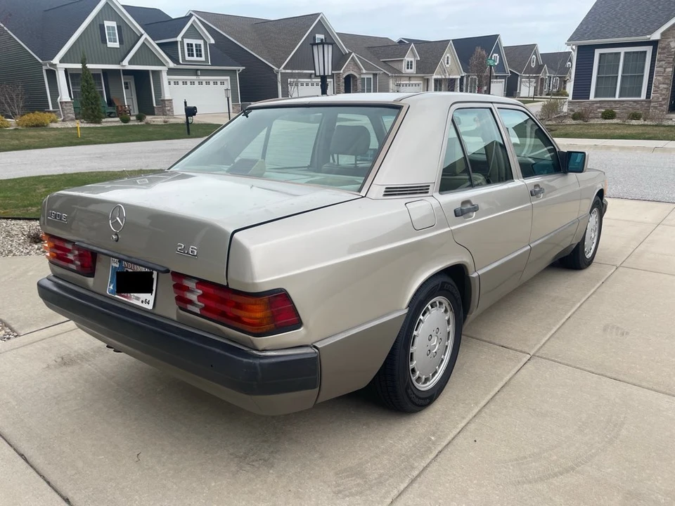 1992 Mercedes-Benz 190E - Image 6 of 31