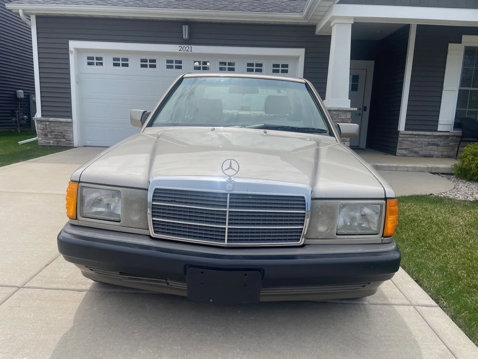 1992 Mercedes-Benz 190E - Image 10 of 31