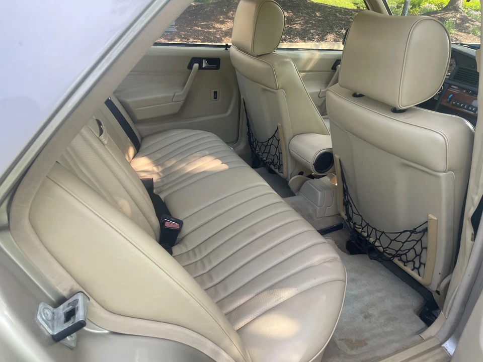 1992 Mercedes-Benz 190E - Image 30 of 31