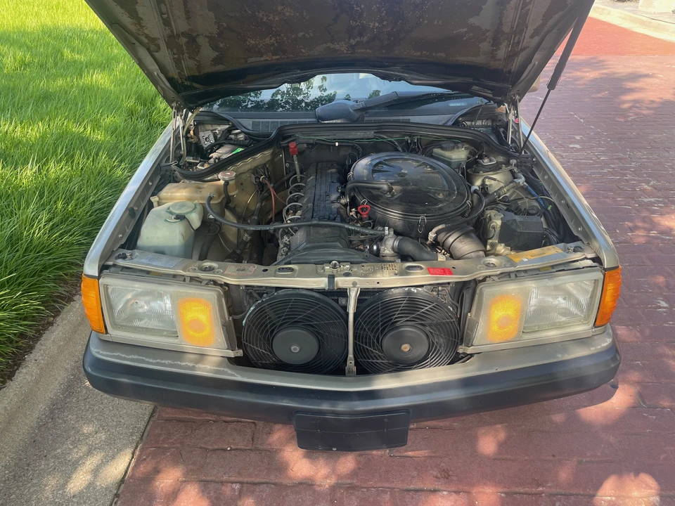 1992 Mercedes-Benz 190E - Image 26 of 31