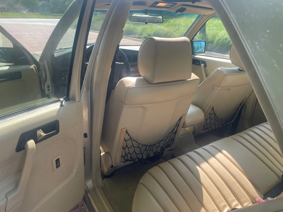 1992 Mercedes-Benz 190E - Image 29 of 31