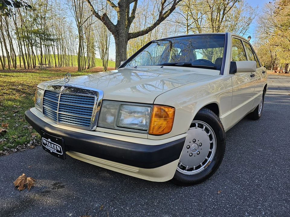 1992 Mercedes-Benz 190E - Image 4 of 31
