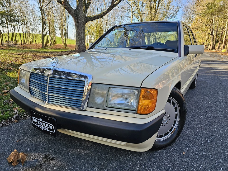1992 Mercedes-Benz 190E - Image 3 of 31
