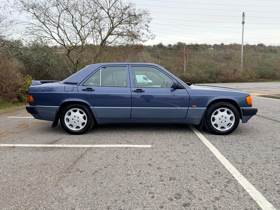 1992 Mercedes-Benz 190E - Image 7 of 30