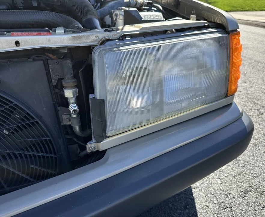 1992 Mercedes-Benz 190E - Image 13 of 31