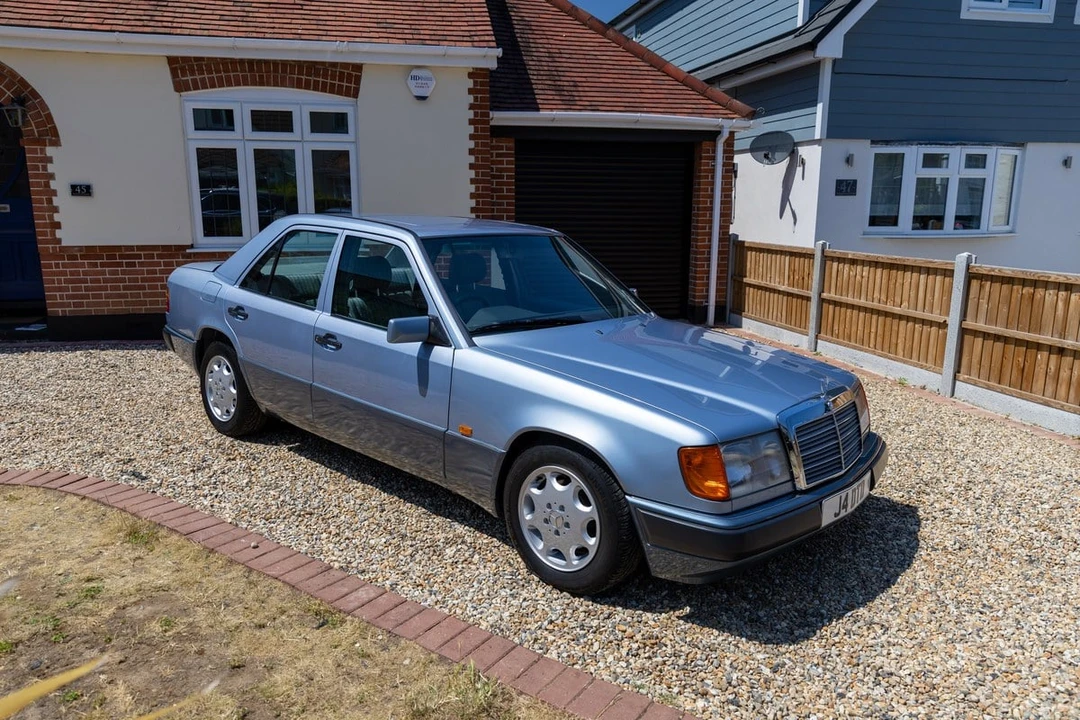 1992 Mercedes-Benz W124 E-Class - Image 19 of 30