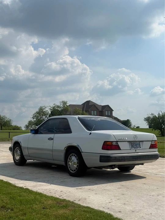1992 Mercedes-Benz W124 E-Class - Image 3 of 12