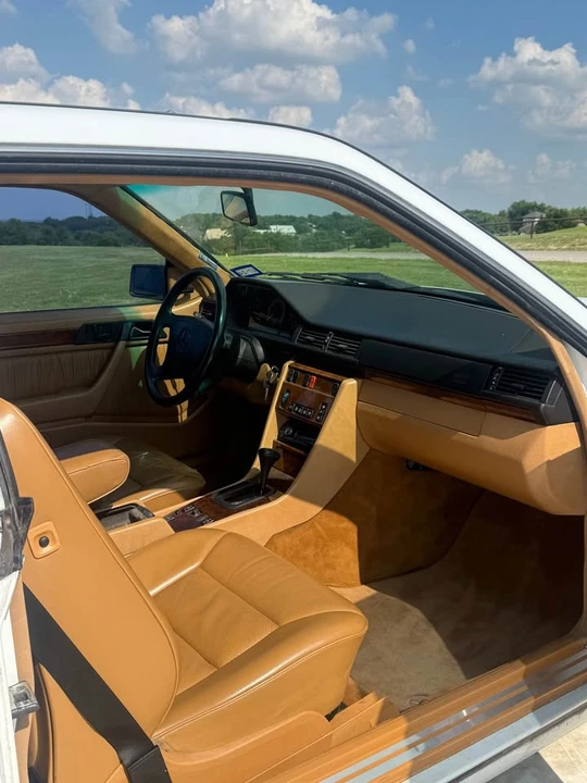 1992 Mercedes-Benz W124 E-Class - Image 5 of 12