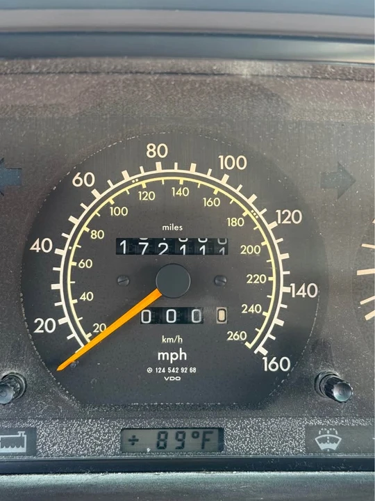 1992 Mercedes-Benz W124 E-Class - Image 12 of 12