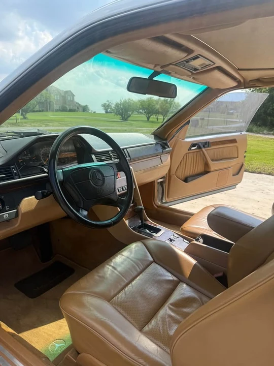 1992 Mercedes-Benz W124 E-Class - Image 8 of 12