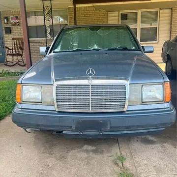 1992 Mercedes-Benz 300 E 2.6 Sedan 4D