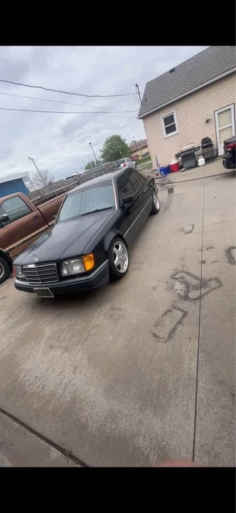 1992 Mercedes-Benz W124 E-Class - Image 2 of 7