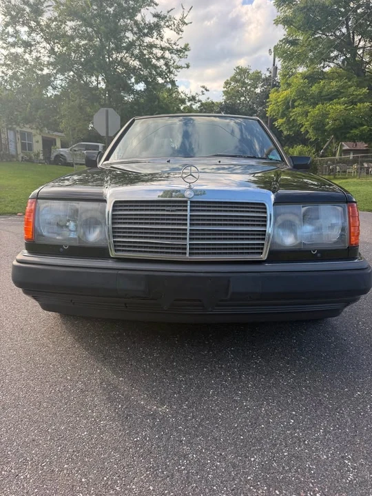 1992 Mercedes-Benz W124 E-Class - Image 7 of 12