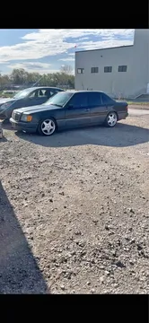 1992 Mercedes-Benz 300 E 3.0 Sedan 4D