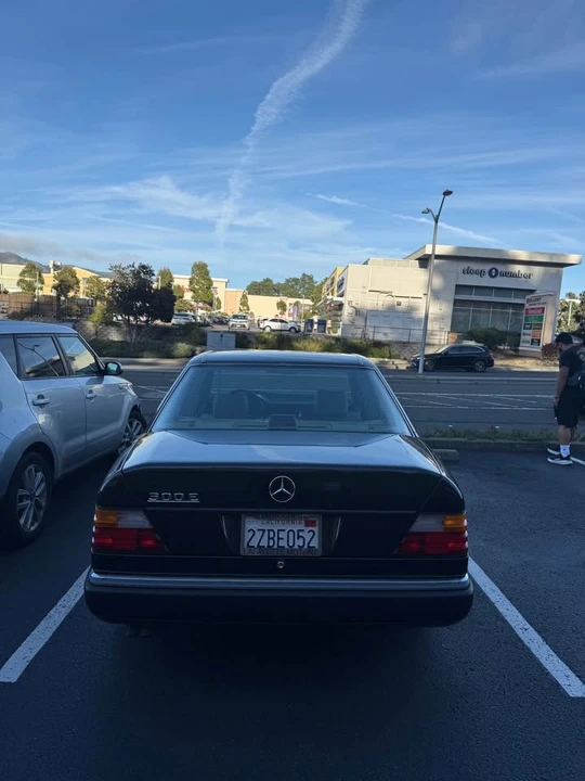 1992 Mercedes-Benz W124 E-Class - Image 5 of 13