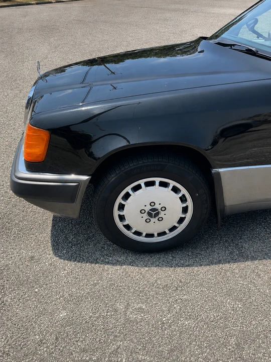 1992 Mercedes-Benz W124 E-Class - Image 12 of 22