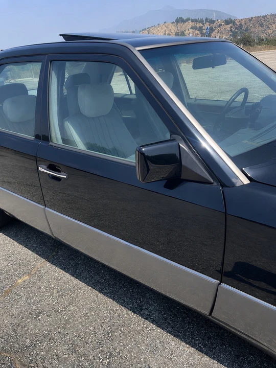 1992 Mercedes-Benz W124 E-Class - Image 10 of 22