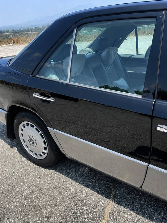 1992 Mercedes-Benz W124 E-Class - Image 14 of 22