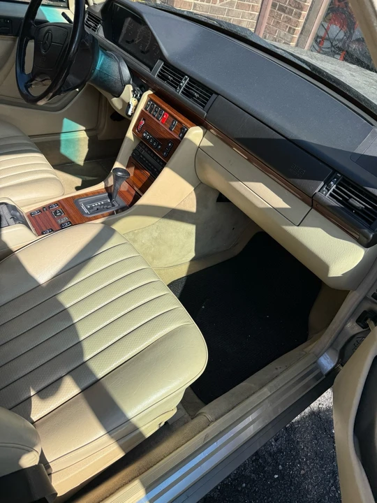 1992 Mercedes-Benz W124 E-Class - Image 7 of 20