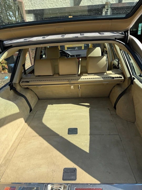 1992 Mercedes-Benz W124 E-Class - Image 9 of 20