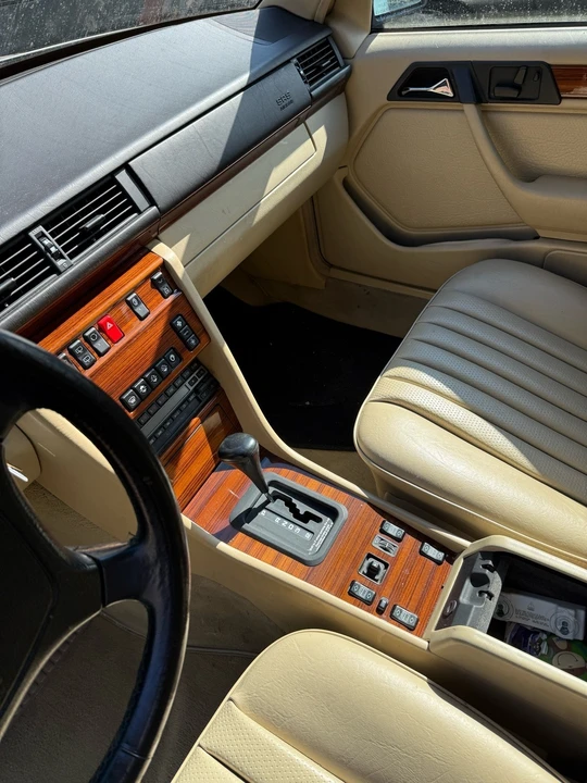 1992 Mercedes-Benz W124 E-Class - Image 18 of 20