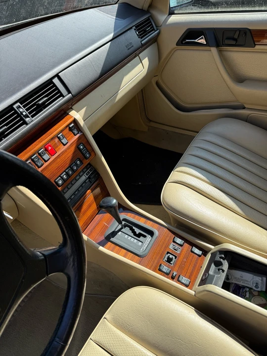 1992 Mercedes-Benz W124 E-Class - Image 18 of 20