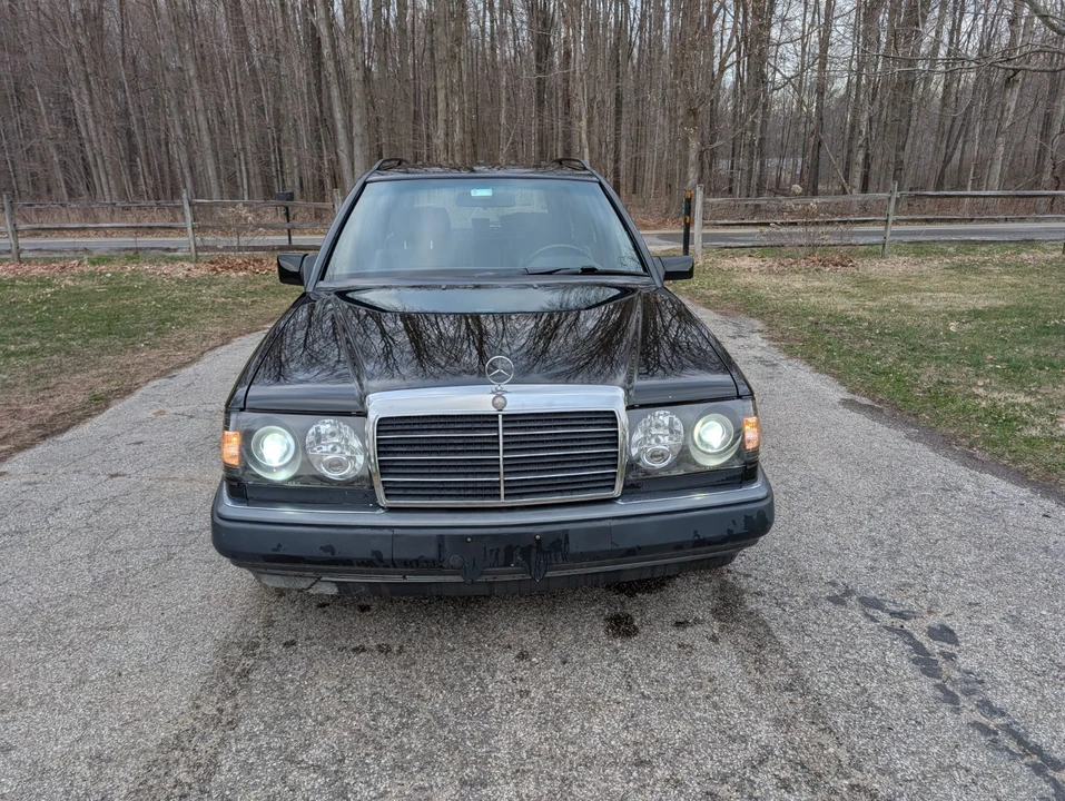 1992 Mercedes-Benz W124 E-Class - Image 7 of 16