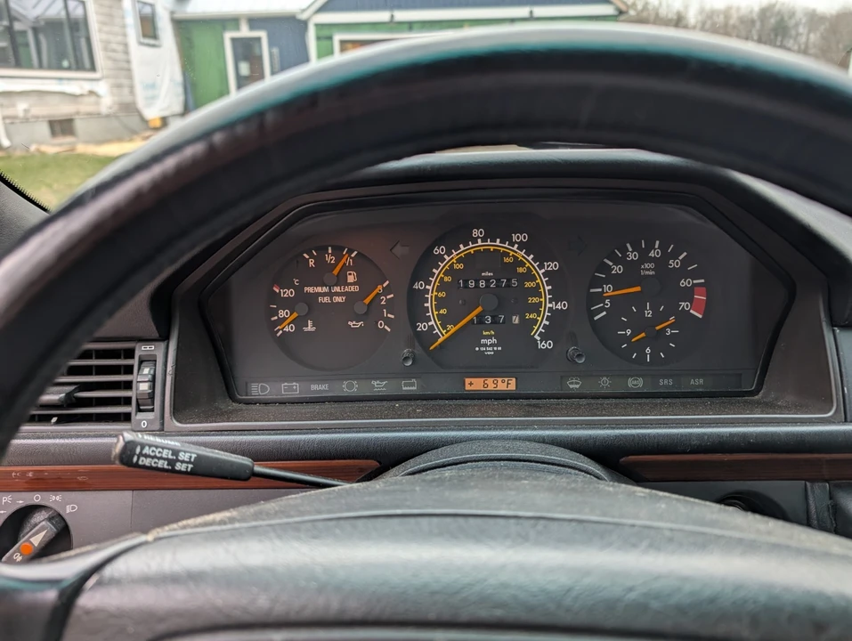 1992 Mercedes-Benz W124 E-Class - Image 8 of 16