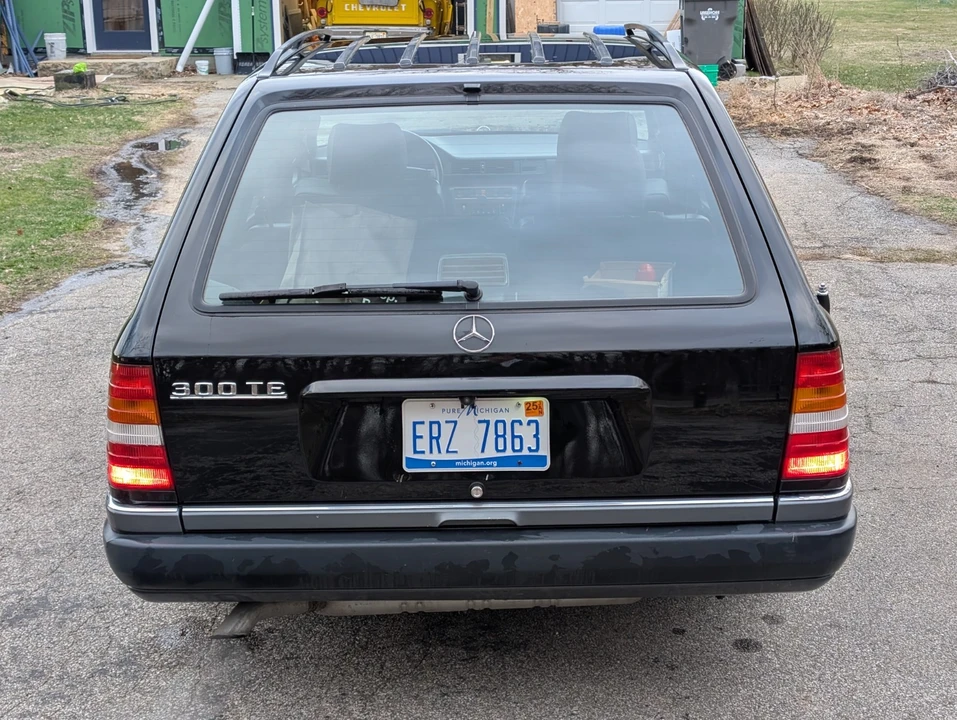 1992 Mercedes-Benz W124 E-Class - Image 6 of 16