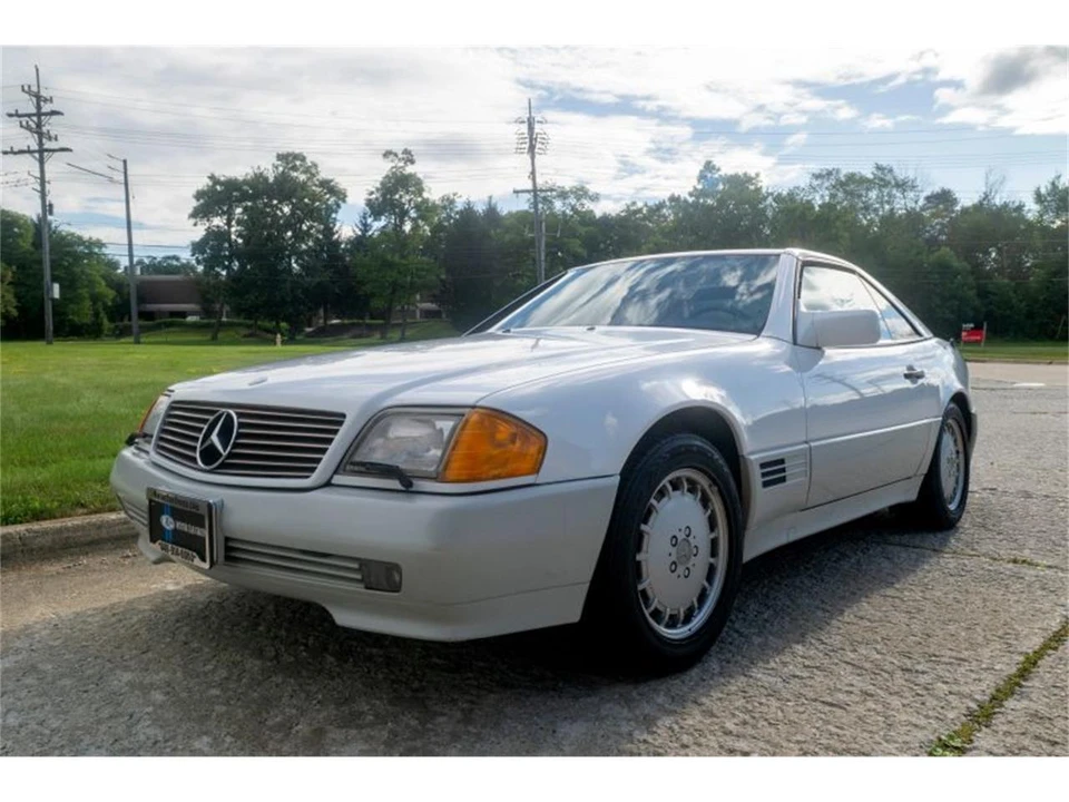 1992 Mercedes-Benz W120 & W121 - Image 2 of 22