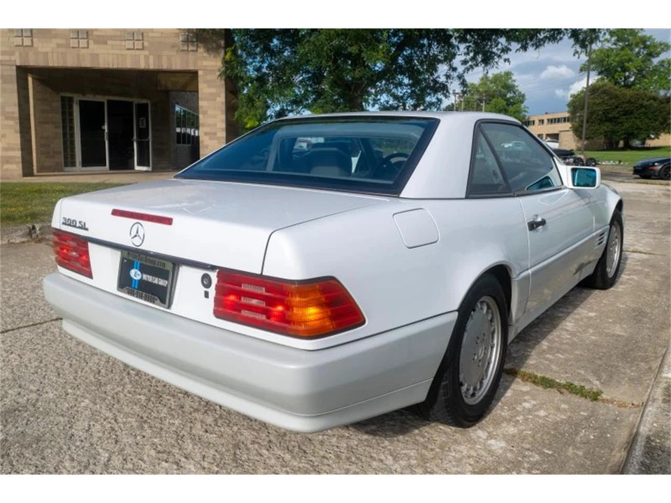 1992 Mercedes-Benz W120 & W121 - Image 7 of 22