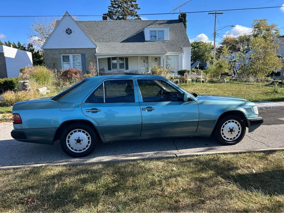 1992 Mercedes-Benz W124 E-Class - Image 2 of 14
