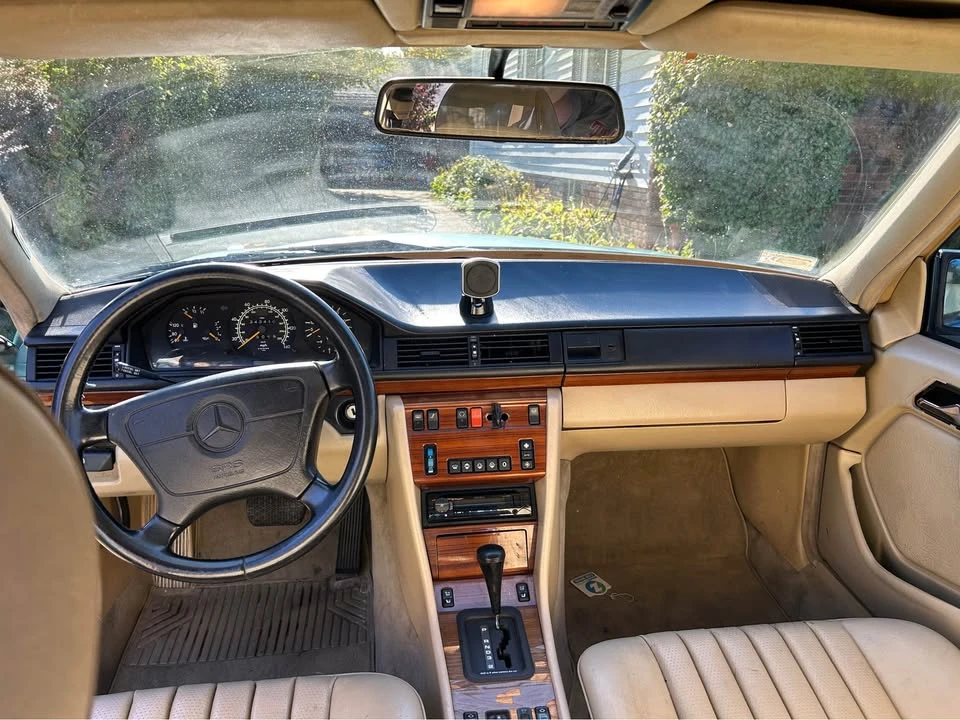 1992 Mercedes-Benz W124 E-Class - Image 8 of 14