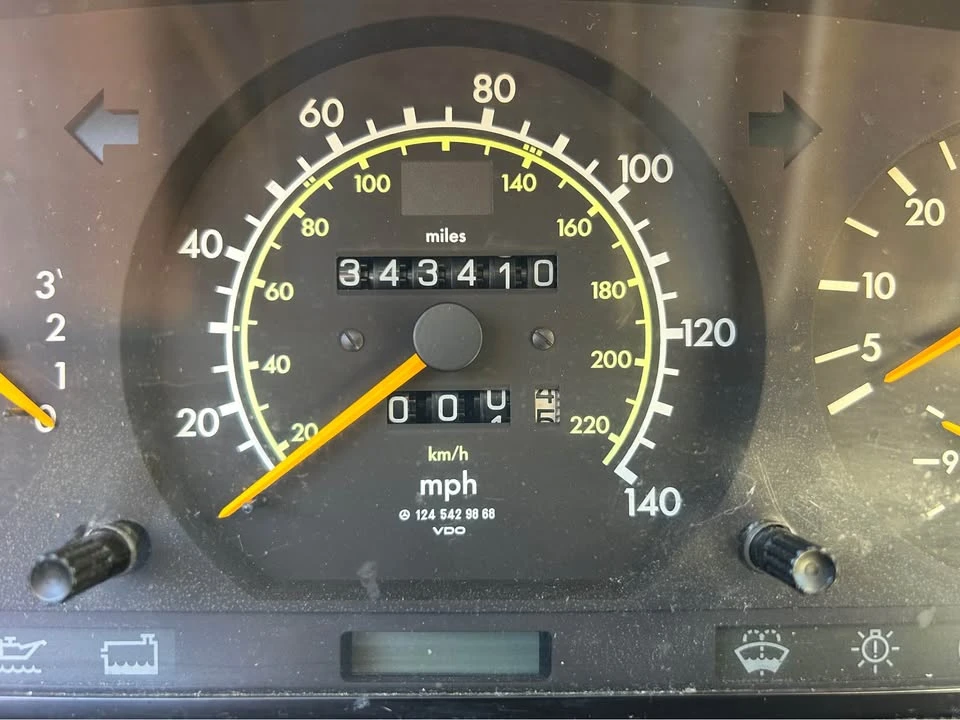 1992 Mercedes-Benz W124 E-Class - Image 6 of 14