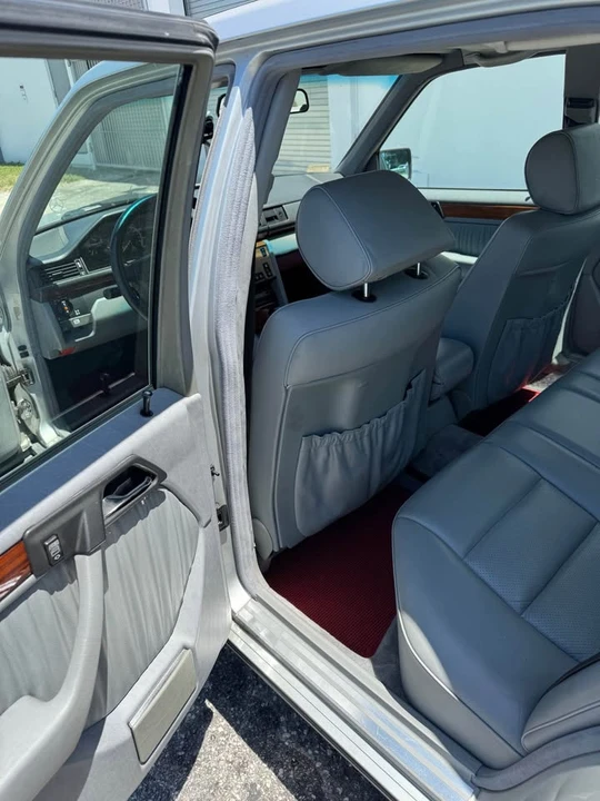 1992 Mercedes-Benz W124 E-Class - Image 10 of 19