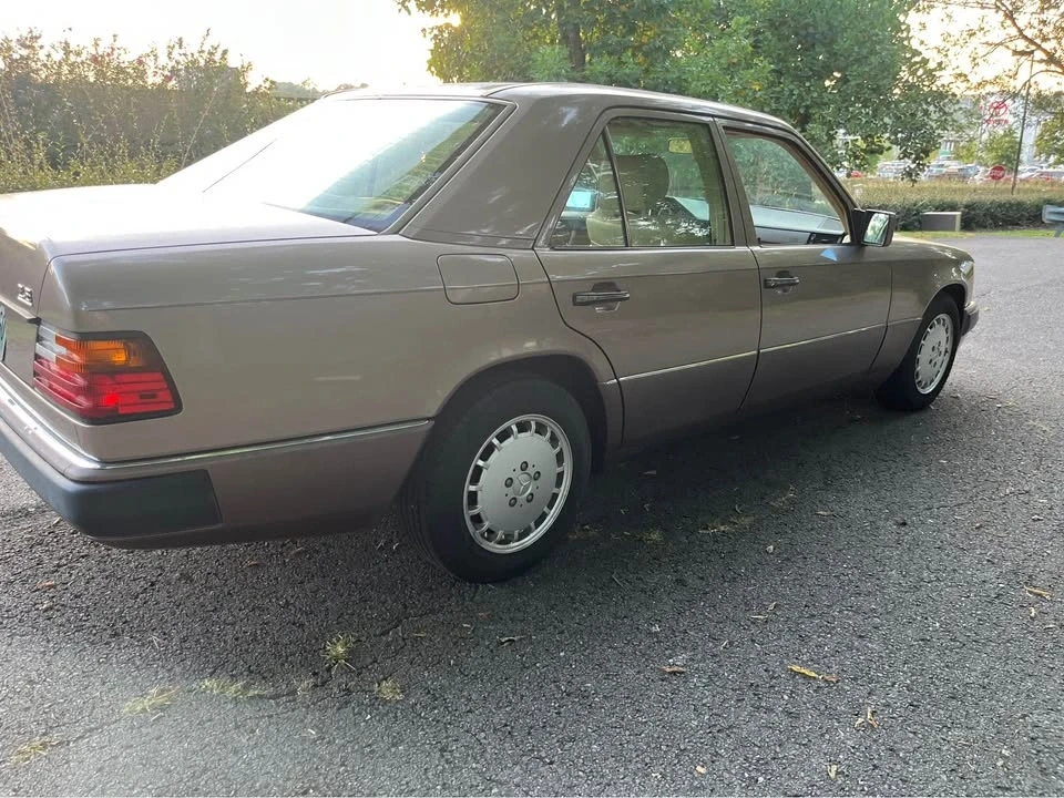 1992 Mercedes-Benz W124 E-Class - Image 3 of 9