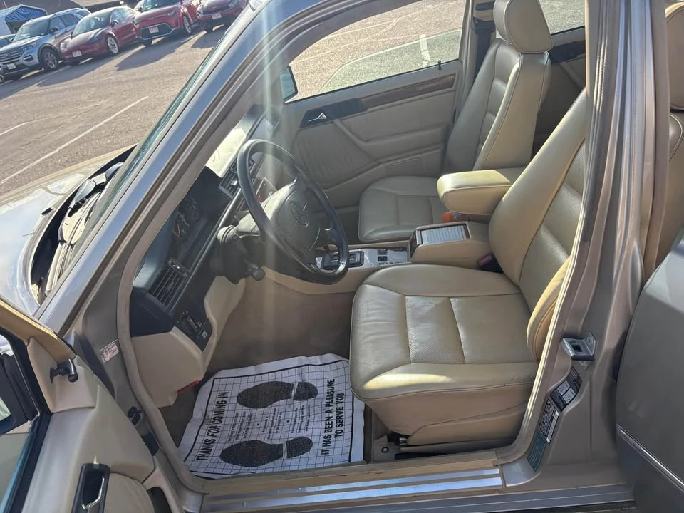 1992 Mercedes-Benz W124 E-Class - Image 6 of 15