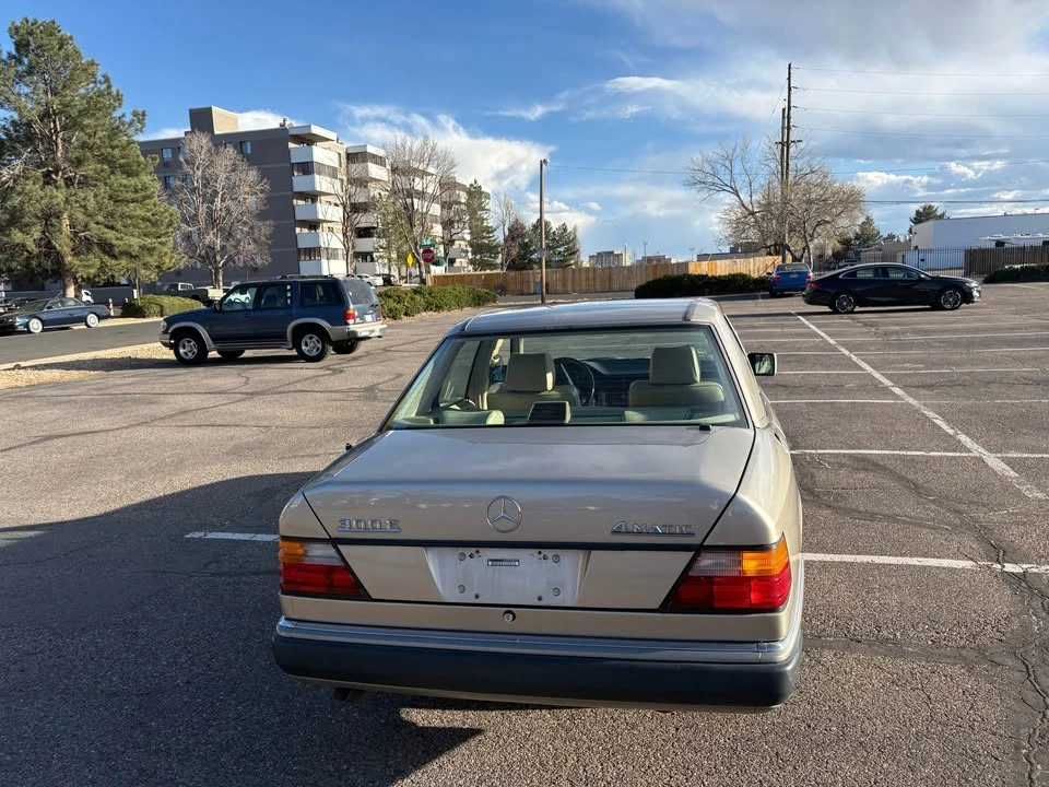 1992 Mercedes-Benz W124 E-Class - Image 4 of 15